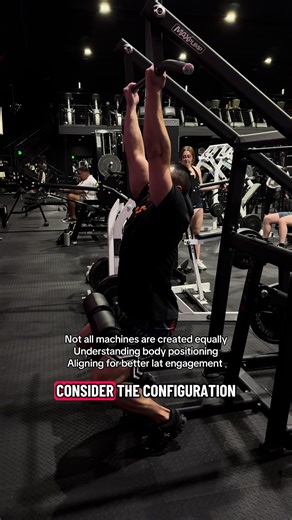 Don’t be afraid to make minor adjustments on your machine choice for better engagement and execution #backworkout #workoutroutine #fitnesstips #gymtok