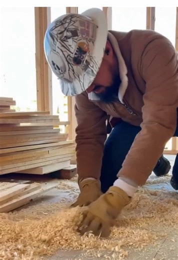 Couldn’t find my saw #carpenter #construction #tools #foryou