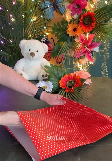 Easy Decoration with Paper Ribbon: Creative Wrapping Tips