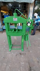 Hydraulic Press 15 tonnes | Jeet Machine Tools Corporation