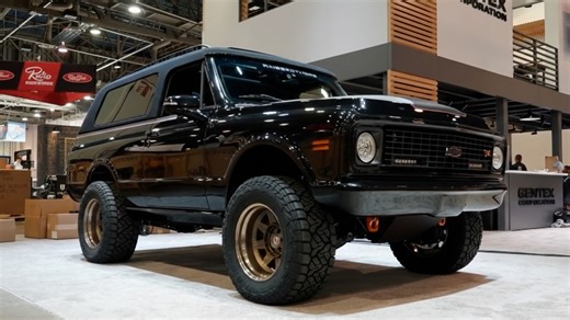 Ringbrothers introduce a 1972 Chevrolet K5 build