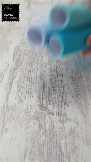 Katia Fabrics | El Carnaval está a la vuelta de la esquina 🎭✨ y esta idea de disfraz DIY sin costuras para niños es el plan perfecto: rápido, resultón y... | Instagram