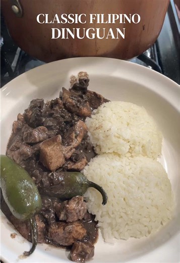 Classic Pork Dinuguan: A Traditional Filipino Recipe