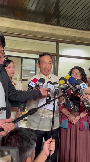 320K views · 13K reactions | WATCH: The Makabayan bloc has filed a resolution calling for an "urgent investigation" into the allegations by former House appropriations chair Elizaldy Co, who accused President Marcos Jr. and former Speaker Martin Romualdez of graft-ridden insertions in the national budget. | via Krixia Subingsubing, Philippine Daily Inquirer | INQUIRER.net | Facebook