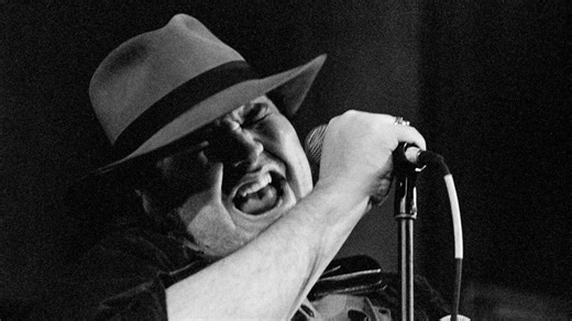 In Rare Interview, Blues Traveler’s John Popper Just Made a Surprising Confession About His Marriage