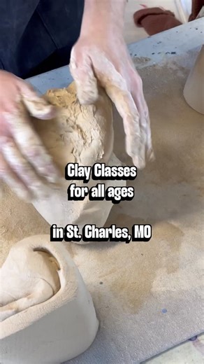 The Foundry Art Centre offers clay classes for all ages in St. Charles, Missouri! From kids, to tweens, to teens and adults, we offer both one-off sessions where participants get to create a single item, and ongoing workshops and memberships. Upcoming Clay Classes Love @ First Throw / First Fridays | $100 per couple Closed Forms - Make a Lidded Jar with Maddie / February 21 & 28 / $65 Tray Chic / February 27 / $60 Clay Together (adult and kid) / February 12 / $50 Clay Coil Hearts (Kids) / Februa