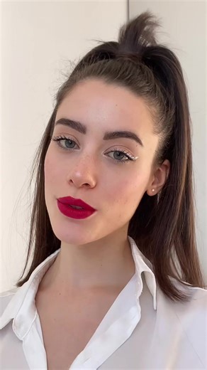 Silver eyeliner is my new favourite makeup product