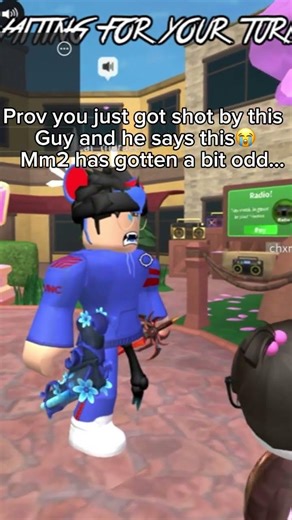 Anyone else get in servers like this😭 #roblox #mm2