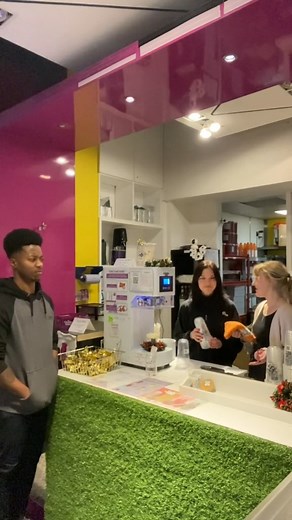 What happens behind the canning machine, stays behind the canning machine! 🤐#fyp #bobarista #boba #bubbletea #glasgow #bubbleteashop #tempoteabar #hospitality #gossip #drama | Tempo Tea Bar