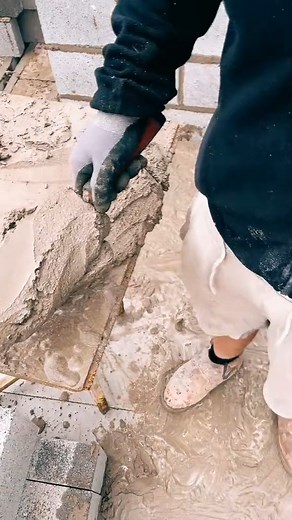 13K views · 148 reactions | How To Lay Bricks tricks For Beginners Using a line隣 | Bricklayer | Facebook