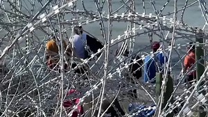 US appeals court appears divided over Texas border law