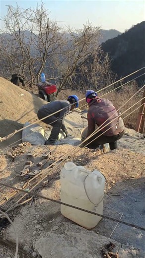 Efficient Material Lifting in Hard to Reach Locations Using a Cable System