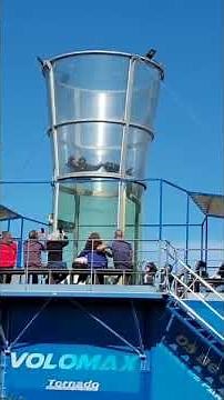 "Embarquez pour une Expérience Inédite avec notre Simulateur de Chute Libre !"