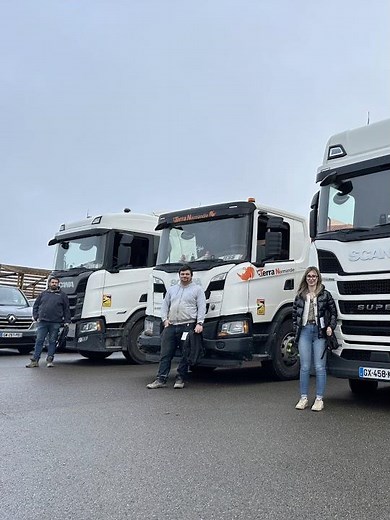 Delivery of 3 tipper trucks @TecnokarTrailers 🚛 | TERRA NORMANDIE returns to @ScaniaenFrance