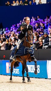 United Touch S vs. Monaco N.O.P. 💥 With only a few tenths of a second separating Harrie Smolders and Richard Vogel in the jump-off at the Longines FEI Jumping World Cup™ in Lyon last night, let’s take a closer look at their rounds, side by side 👀 To watch the full jump-off, head to our archive on FEI.TV and catch all the action! 💜🎥 🔗 Link in our story! 📸 ©FEI/Lukasz Kowalski #FEIJumpingWorldCup #Jumping #feitv #WEL | fei.tv