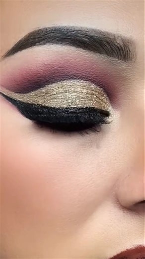 Golden Glitter Cut Crease Eye Makeup | Bold Glam Eye Look Tutorial#makeup#shorts #eyemkeup