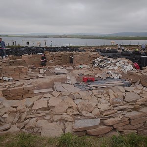 The excavations at Orkney's Ness of Brodgar come to a close tomorrow. The dig was held over a shorter time this year but the small team on site still managed to uncover thousands of years of island history 🤩 Find out more ➡️ nessofbrodgar.co.uk | orkney.com