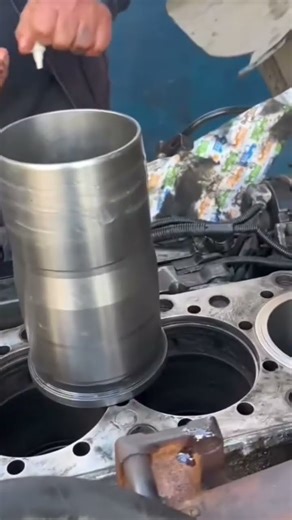 Cylinder liner installation work