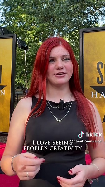 Where she started: A window. Where she was: The #Hamilfilm Premiere. ⭐️: @actuallyhamilt0n