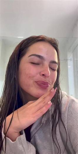 Addison Rae Lash Snack Strengthening Mascara Review