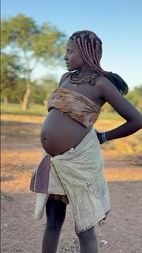 Las mujeres Mutua de Angola y su vida ancestral. #inspirationofafrica