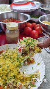 166K views · 5.8K reactions | Cheese Masala Papad! Crunchy, coal-fried papad topped with melted butter, veggies, chutneys, cheese & sev; this one’s a perfect street food bite! Location: Jay Ambe Masala Papad, Sardar Vallabhbhai Patel Road, Borivali (W) | Times Foodie | Facebook
