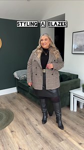 You might remember I styled this blazer last month and really didn’t love it so this is it’s redemption 🥳 Tights @snagtights Jumper @newlook Skirt my @inthestyle collection (ad) Belt @yoursclothing Boots are the Kylie boots from @inthestyle Blazer @hm Bag @coach | Jess on the Plus-Size