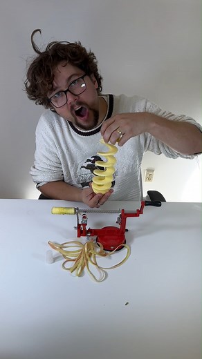 9.3K views · 34 reactions | Super Juicer makes SO much juice #food #foodie #foodtruck #foodlover #foodblogger #kitchen #kitchendecor #kitchendesign #kitchenremodel #kitchenappliances | Tucker Reacts | Facebook