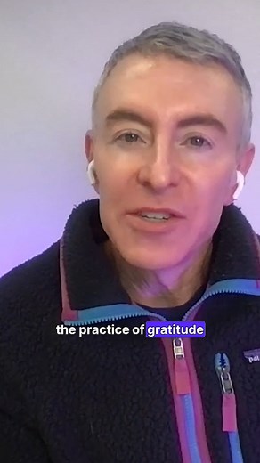 In this festive Thanksgiving episode of the Pets Add Life (PAL) Podcast, hosts Chris Bonifati (The American Pet Products Association (APPA) and Kristen Levine share gratitude, laughter, and expert advice for keeping pets happy and safe during the holidays. 🦃 From falling acorns to falling iguanas, and mindful connection to mindful eating, this episode celebrates the joy pets bring into our lives every day. 🦎🌰 With Special Guests: 📘 Michael R. Burke - Animal Communicator Behavior Consultant I