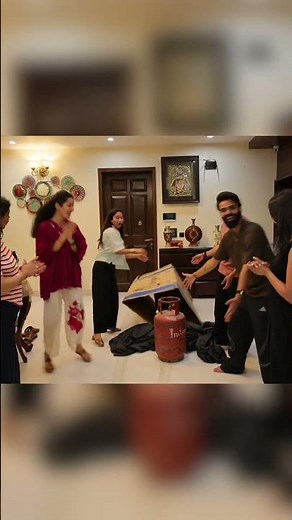 Chhoti Bahu ko Mila Muh Dikhayi Gift 🤣 #lakhneet #neetubisht #comedy