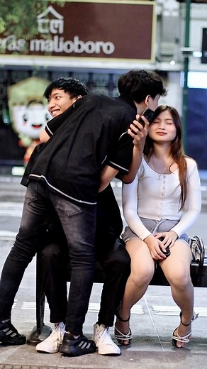 kiss a friend's girlfriend #comedy #fyp #reels #viral #funny | Handoko