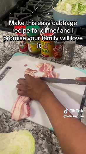 Decided to bless my tiktok fam with my cabbage recipe.. if you try this and like it let me know. If you have any questions .. drop em down below ☺️ . . . #foodie #foodoftiktok #cabbagerecipe