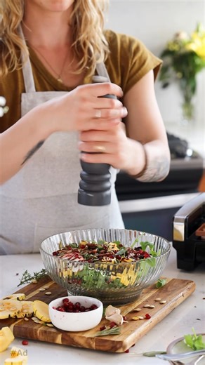 This hearty & creative harvest salad is the must-toss of the season! The secret? Freshly sliced kabocha squash grilled to perfection. Recreate this flavorful fall masterpiece with our collection of easy-to-use indoor grills. Video and recipe by @flaxandsugar | Hamilton Beach | Facebook