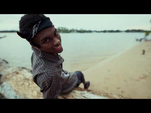 yvngxchris - F.R.I.E.N.D.S. (Official Music Video)