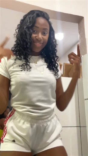 D’docinho💋 on Instagram: "Entrei pra trend 👌🏾💃🏾💃🏾💃🏾💃🏾 #viral #videoviral #fyyyyyyyyyyyyyyyyyyyyyyyyyyyyyyyyyyyyyyyyyyyyyyyyyyyyyyyyyyyyyyyyyyyyyyyyyyyyyyyyyyyyyyyyyyyyyyyyy #salvador #foryou"