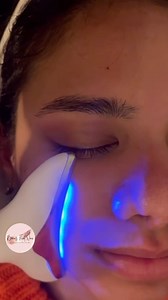 💃🏼Hollywood Glow LED Pro-Therapie by Dr. Simon Ourian MD – Benefits & Advantages✍️ 👉🏻Ready to achieve that flawless, red-carpet glow? Introducing the Hollywood Glow LED Pro-Therapie, inspired by the revolutionary techniques of Dr. Simon Ourian MD. This cutting-edge LED therapy treatment is designed to rejuvenate your skin, boost collagen, and leave your complexion radiant, smooth, and youthful. ✨ Benefits of the Hollywood Glow LED Pro-Therapie: 1️⃣Boosts Collagen Production: Helps reduce fin