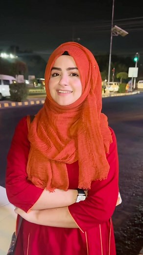 352K views · 6.7K reactions | ♥️ . . . . . . . . #batool #explorepage #batoolpoetry #reelsinsta #trendingreels #viralvideos #viral #poetrylovers | Stunning Batool | Facebook