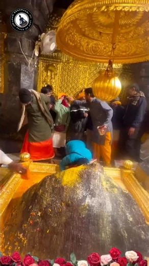 Inside Kedarnath Temple 🔱 Garbh Grah Darshan | Shiv Bhakti View#youtubeshorts #viral #kedarnath