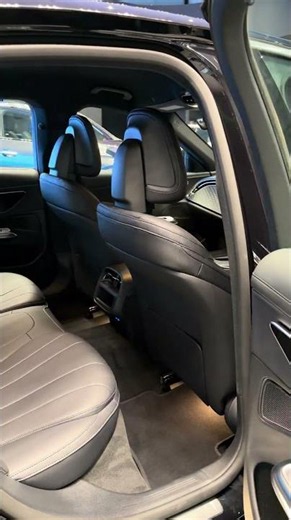 2026 Mercedes-Benz E200 - Interior POV