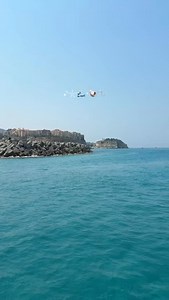 Dal mare, Capo Vaticano e Tropea si mostrano nella loro forma più autentica. L’acqua cristallina, la costa che scorre lenta, il tempo che sembra fermarsi. È da qui che inizia l’idea di vacanza. #capovaticano #tropea #calabria #costadeglidei #mareitaliano #vistedalmare #vacanzeitaliane #travelitaly #slowtravel #estateincalabria | Hotel Calabrisella Capo Vaticano-Tropea