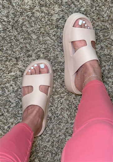 Getaway H-Strap: The Comfortable Crocs Sandal
