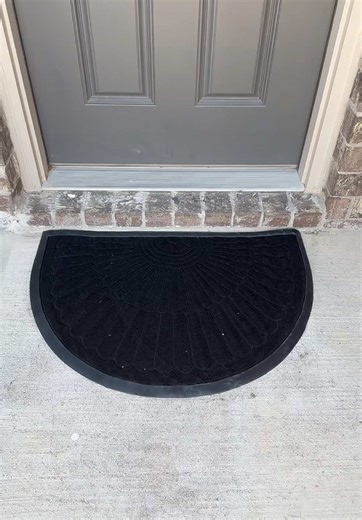 Half Circle Non Slippery Entryway Door Mat 🥰 #doormat #entryway #nonslipperydoormat #frontdoormat #entrywaydoormat