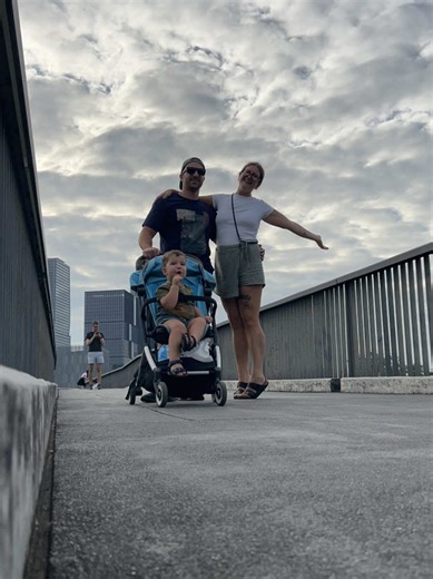 Grazie a chi c’era dall’inizio. Grazie a chi si è unito di recente. Grazie a chi ci supporta e anche a chi non ci sopporta. Grazie agli amici ma anche agli sconosciuti, che non un semplice mi piace o commento contribuiscono a portare avanti questo sogno. Grazie a tutti, dal primo all’ultimo ❤️ #newlife #travelfamily #viaggiacontiktok #asia #mollotutto