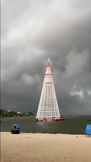 Giant floating Christmas tree display collapses on Rio beach, killing 1