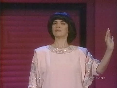 Mireille Mathieu in Mexico « La vie en rose » (バラ色の人生)