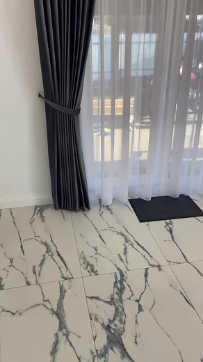 Modern Living Room Decor Ideas and Layout Tips