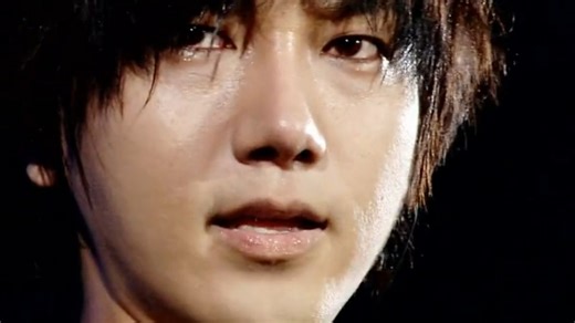 【灵魂歌手】痛爱-艺声 yesung