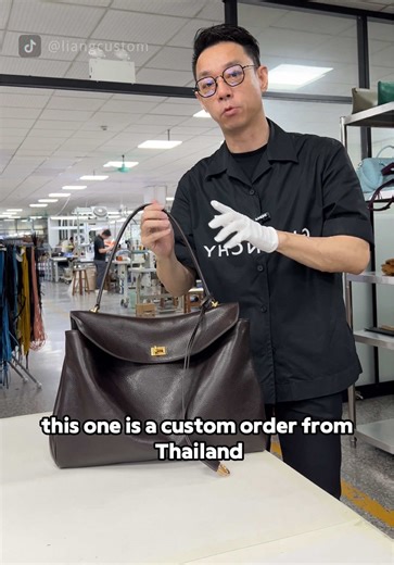 Another Customized “Rodeo”made with Italian M-Box leather! With the custom stamps on it! #custommade #luxurybag #fashion #rodeo #luxury