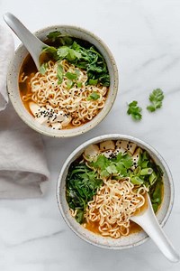 Quick & Easy Vegan Ramen - Choosing Chia