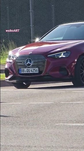 Die brandneue Mercedes-Benz C-Klasse EQ * BRAND NEW C-Class EQ 2026 on the road #shorts